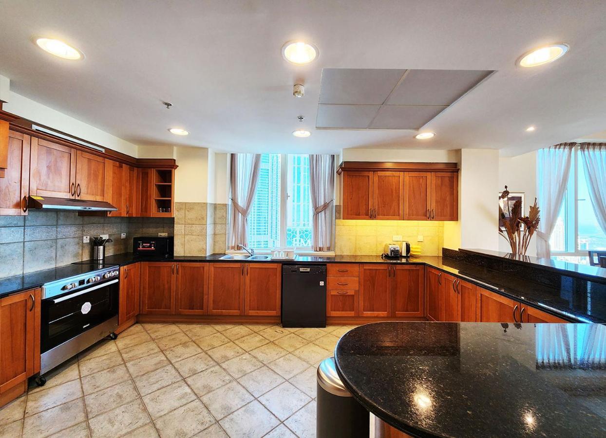 Apartment Rh- Luxurious Penthouse, Marina View Duplex With Golf Course Vista Dubai