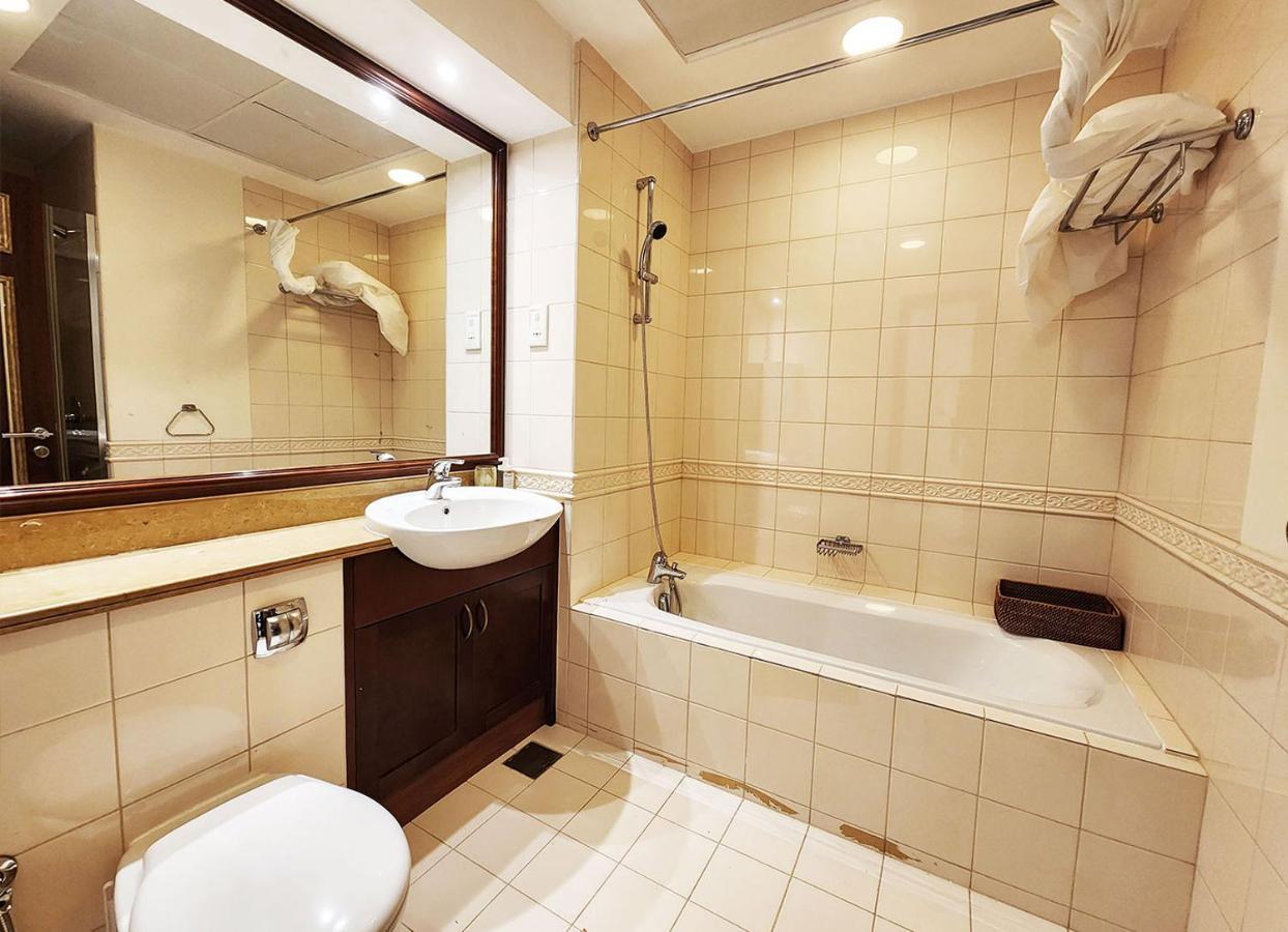 Apartment Rh- Luxurious Penthouse, Marina View Duplex With Golf Course Vista Dubai